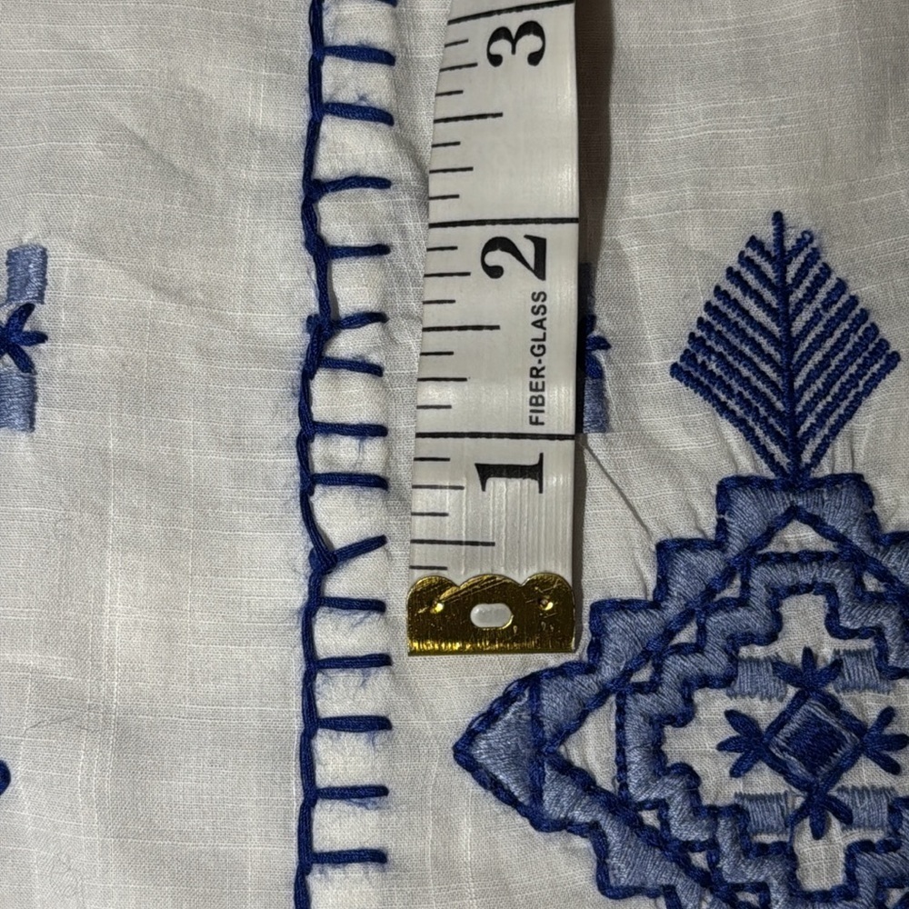 VINEYARD VINES Grand Millennial Embroidered Blue White Lightweight Top size XS - Picture 10 of 10
